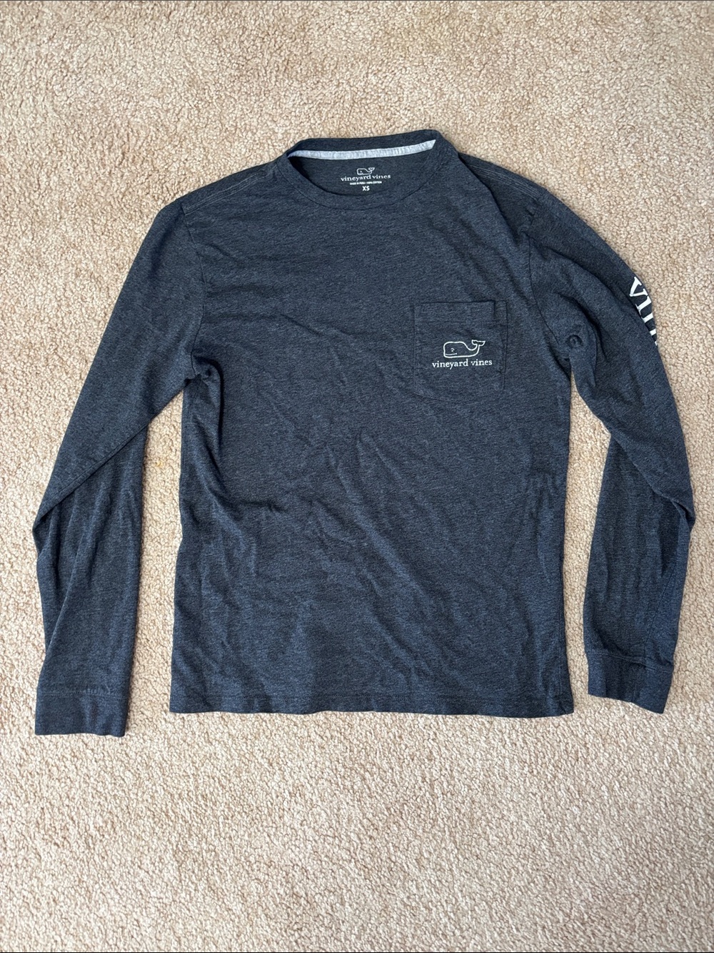 Gray Longsleeve Vineyard Vines Vintage Whale Long-Sleeve Pocket Tee
